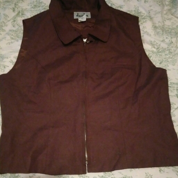 Top - Picture 2 of 3